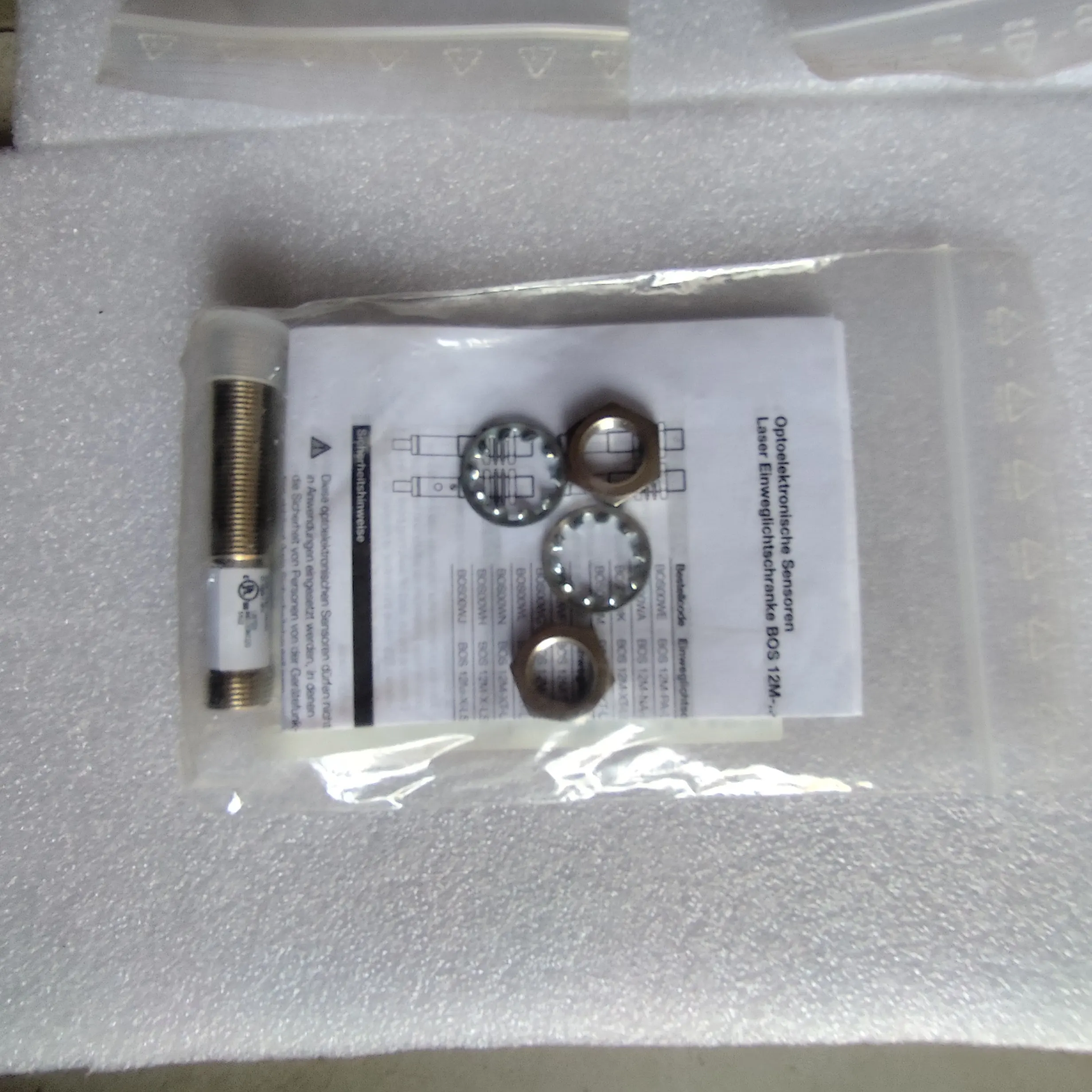 Promo Sensor Balluff BOS00WH Baru BOS 12M-X-LS11-S4 Hungaria Pengiriman Hari yang Sama