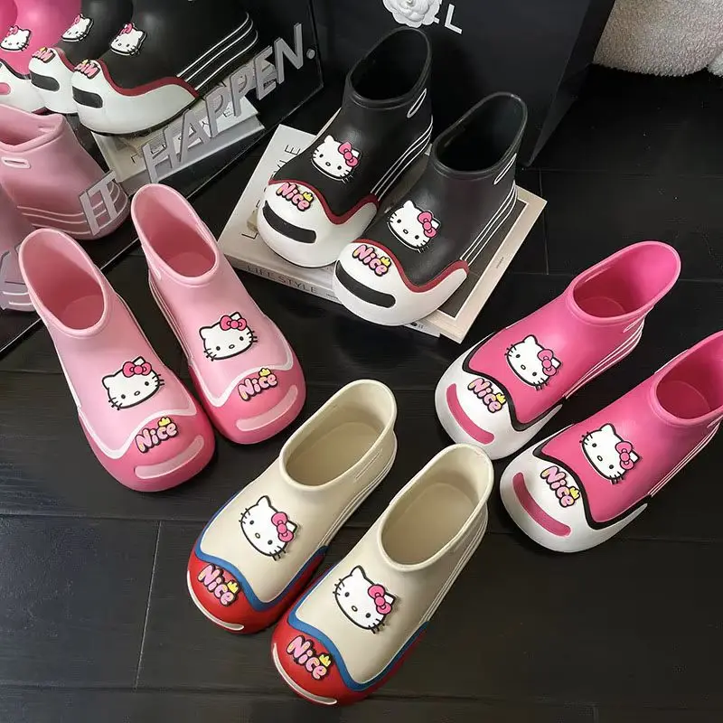 

Модные женские резиновые сапоги Kawaii Kt Cat с милым мультяшным дизайном, из ЭВА, мягкие, легкие, нескользящие, на толстой подошве, в стиле Y2K, повседневные, новые, модные.