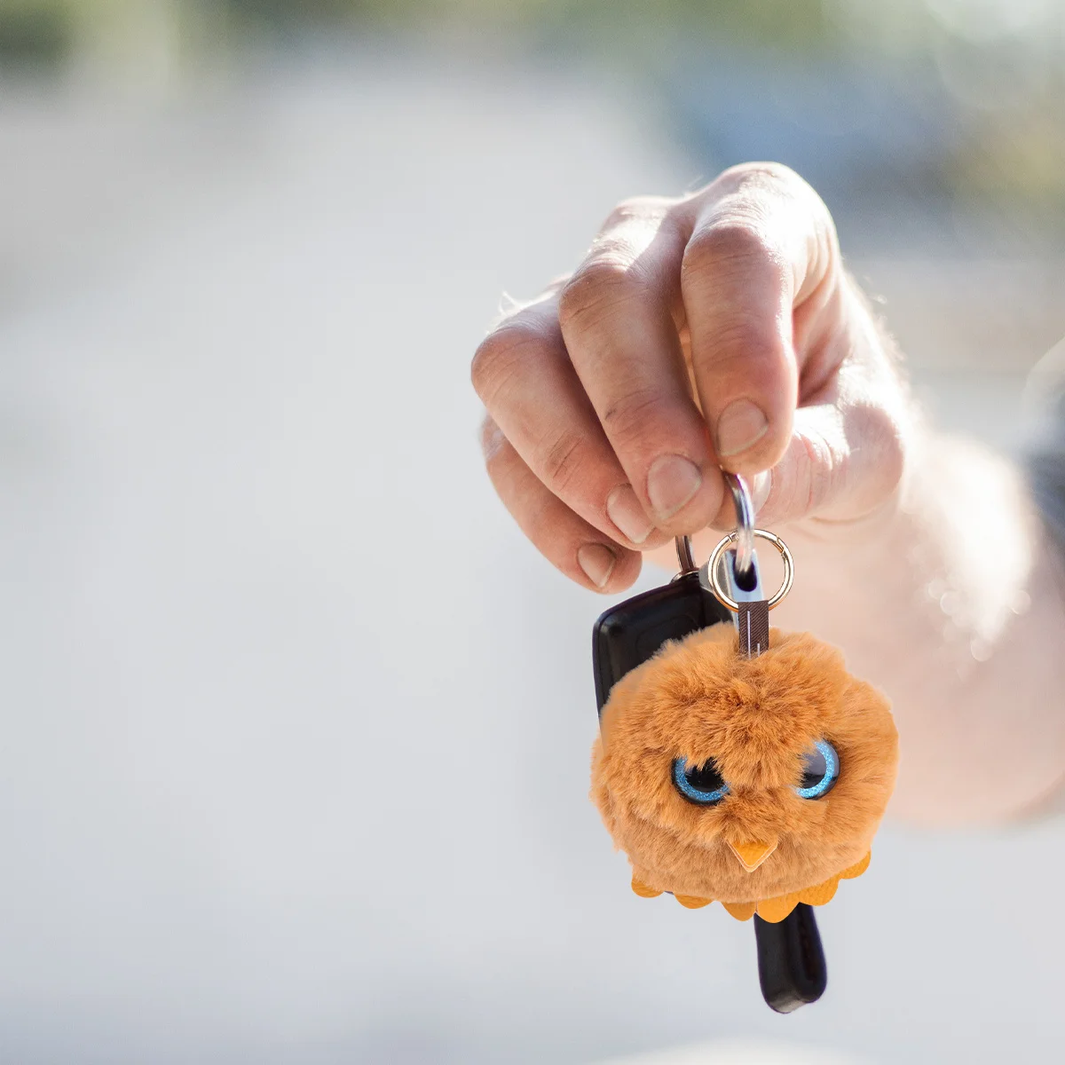 

Owl Keychain Pendant Durable Material Unique Design Exquisite Eye-Catching Bag Backpack Key Decoration Stylish Gift Khaki