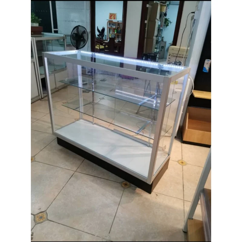 Vitrine en verre complet avec lumière LED, vitrine personnalisée, conception d'intérieur de magasin de tabac fumé, grands produits