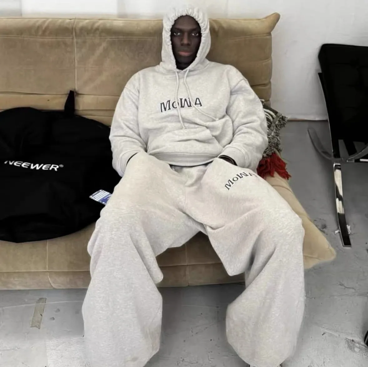 

Mowalola sweat suit Grey athletic outfit loose-fitting pure cotton, suitable for both men and women, long-sleeved shirt and pant