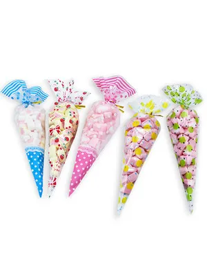 

500pc Pink Dots Cone-Shaped Treat Popcorn Bags Cellophane Candy Bags Triangular Spun Sugar Packaging Bag For Snack Candy Biscuit