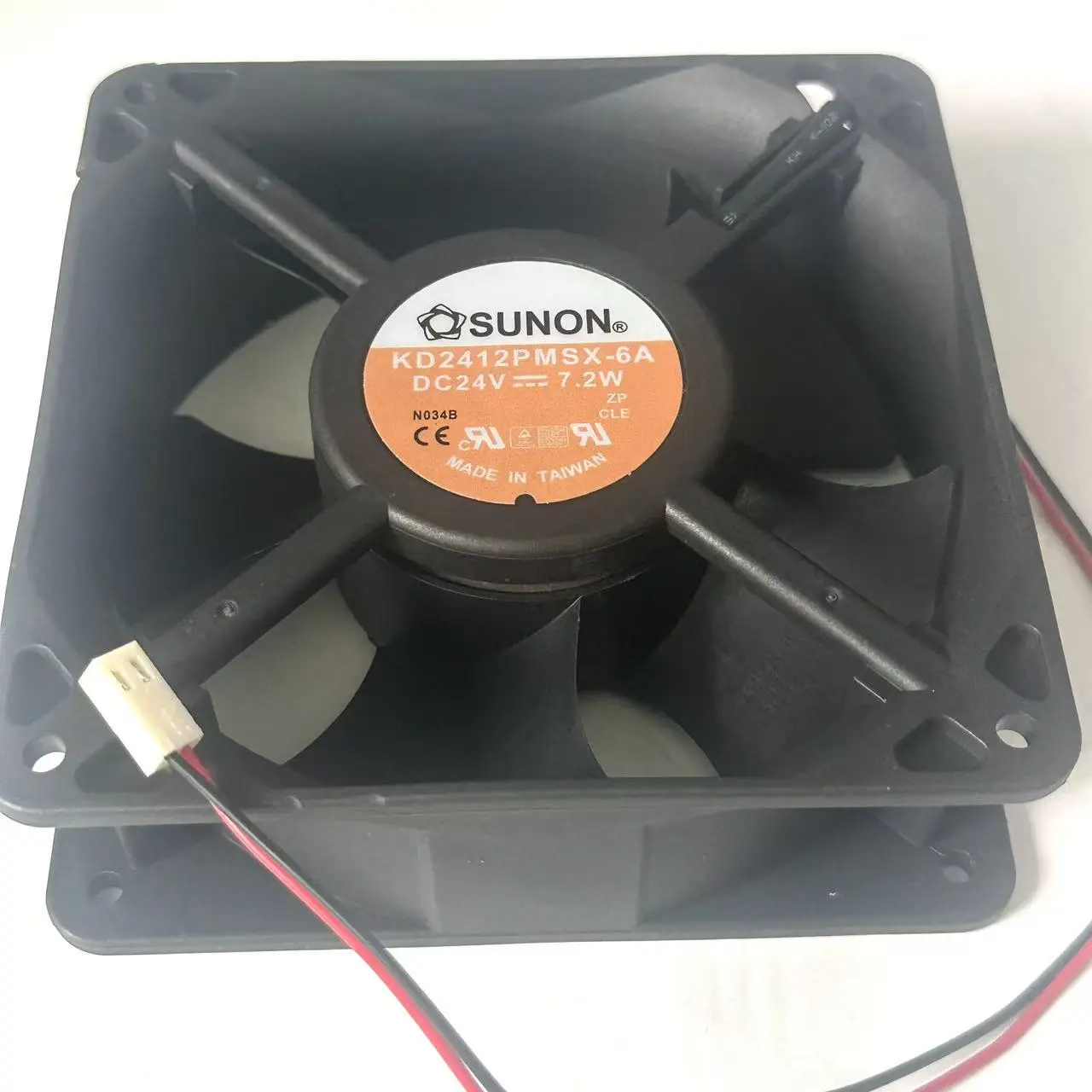 SUNON KD2412PMSX-6A DC 24V 7.2W 120x120x38mm 2-wire Server Cooling Fan
