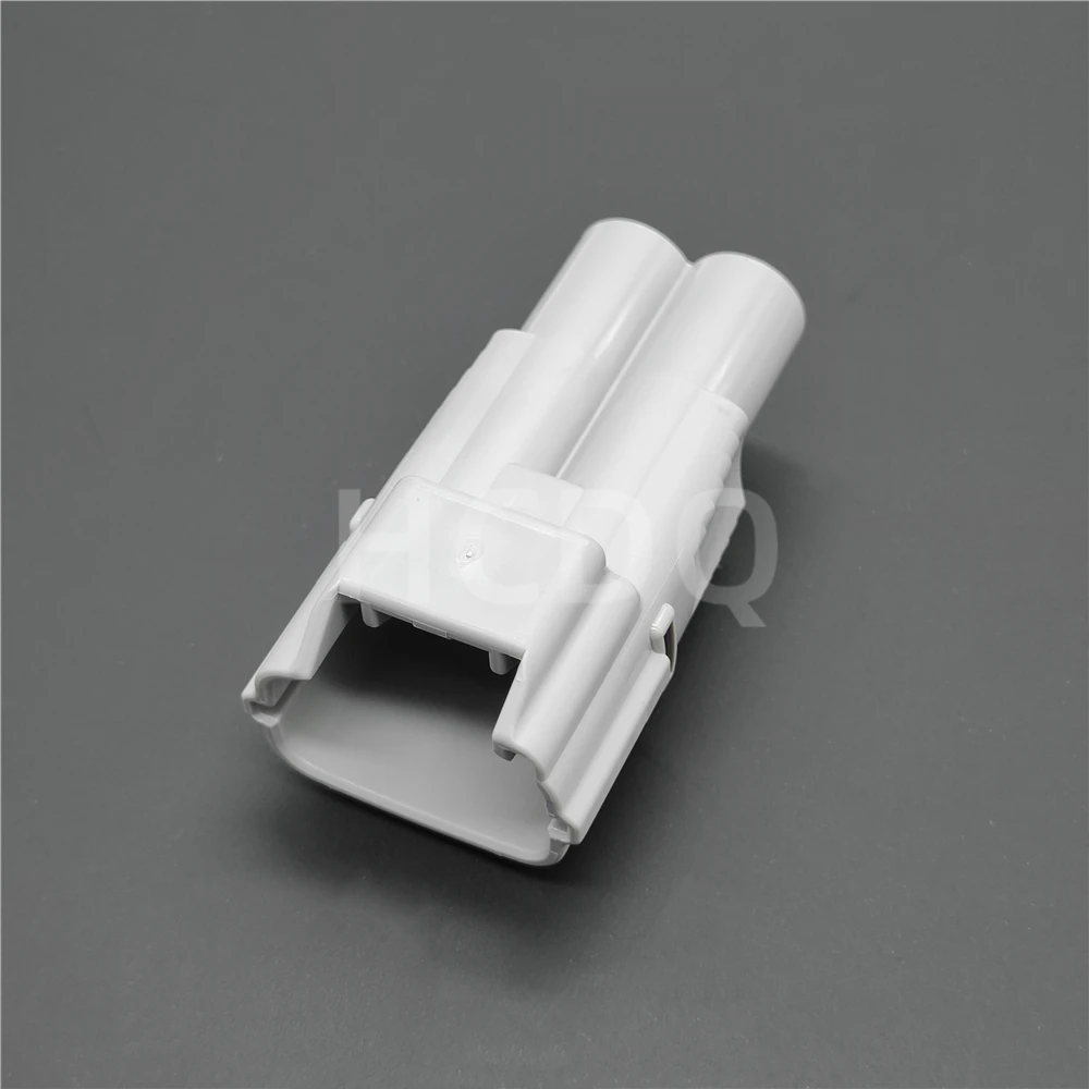 

Brand new original high-quality automotive connector 6188-0096 waterproof plastic plug sheath shell