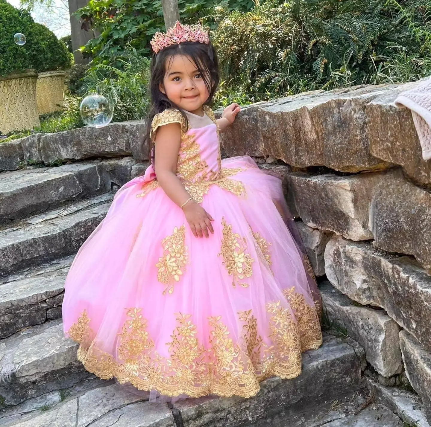 bellissimo-abito-da-ragazza-di-fiore-rosa-a-maniche-corte-in-tulle-soffice-con-applicazioni-dorate-per-bambini-matrimonio-comunione-compleanno-festa-abiti-da-ballo