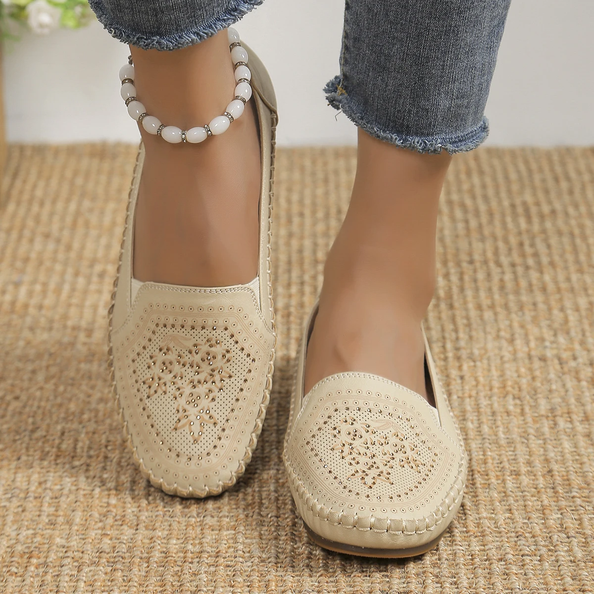 Elegant Crystal Ballerina Black Beige Women\'s Flat Soft Round Toe Comfort Slip-On Ladies Loafers Leather Mules Shoes Large Size