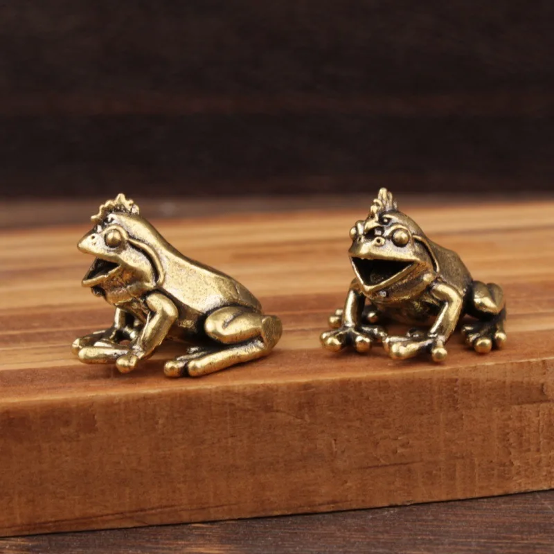 1/2Pcs Brass Frog Golden Cicada Crafts Desktop Tea Pet Ornament Small Leaping Frog Hand Play Wenwan