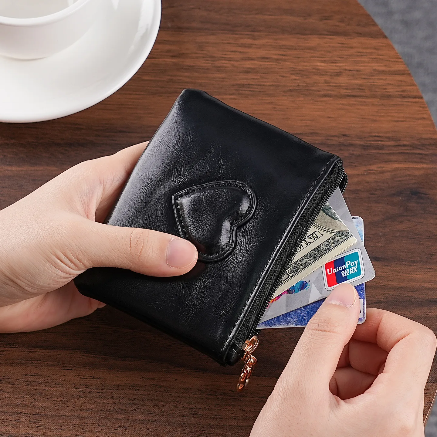 Mini Coin Purse Women Wallet Fashion PU Leather Heart Shaped Card Holder Zipper Pouch Key Storage Bag for Women
