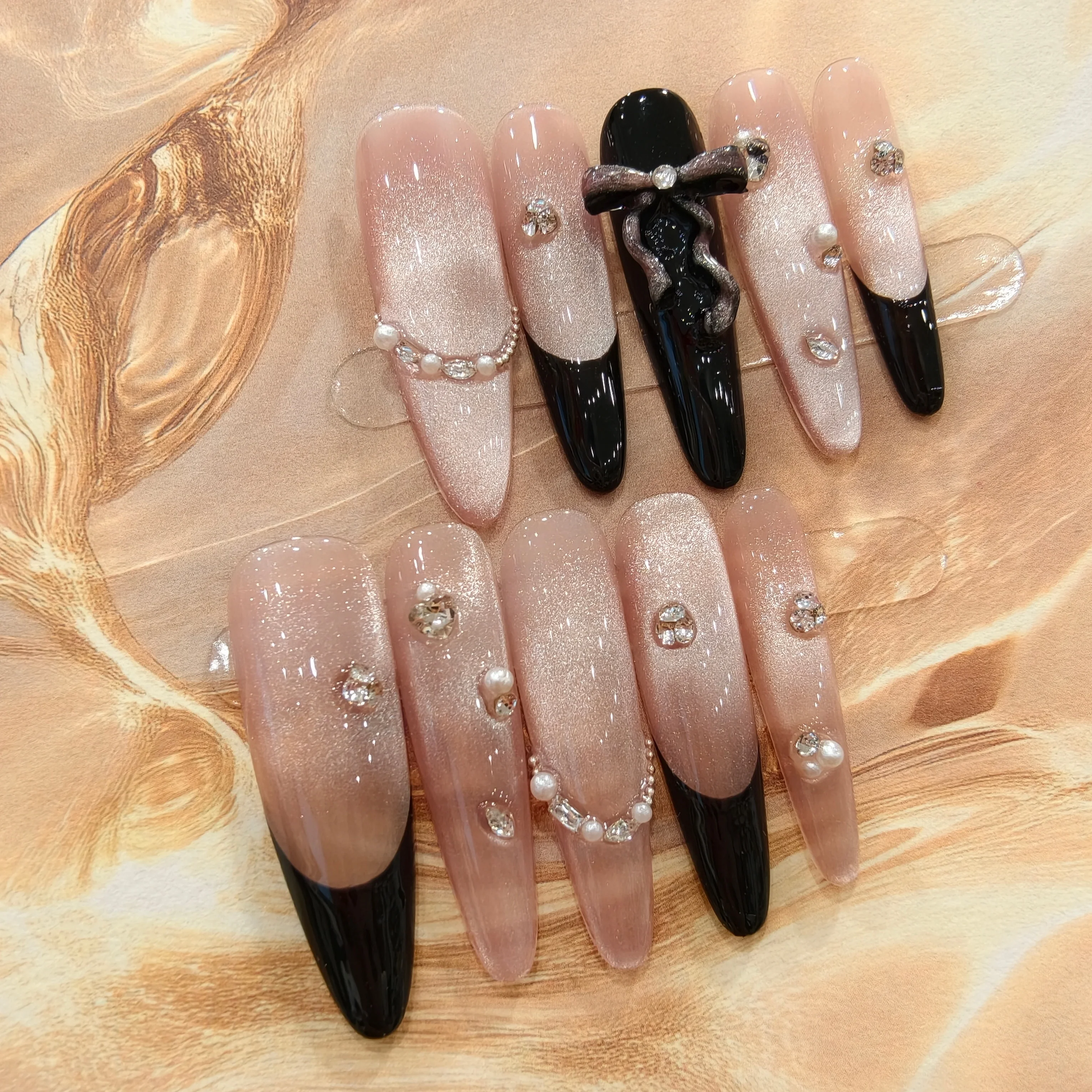 

10Pcs Handmade Press On Nails Long Almond Black French Tip Nude Cat Eye Fake Nails With 3D Bow&Pearl Reusable Acrylic False Nail