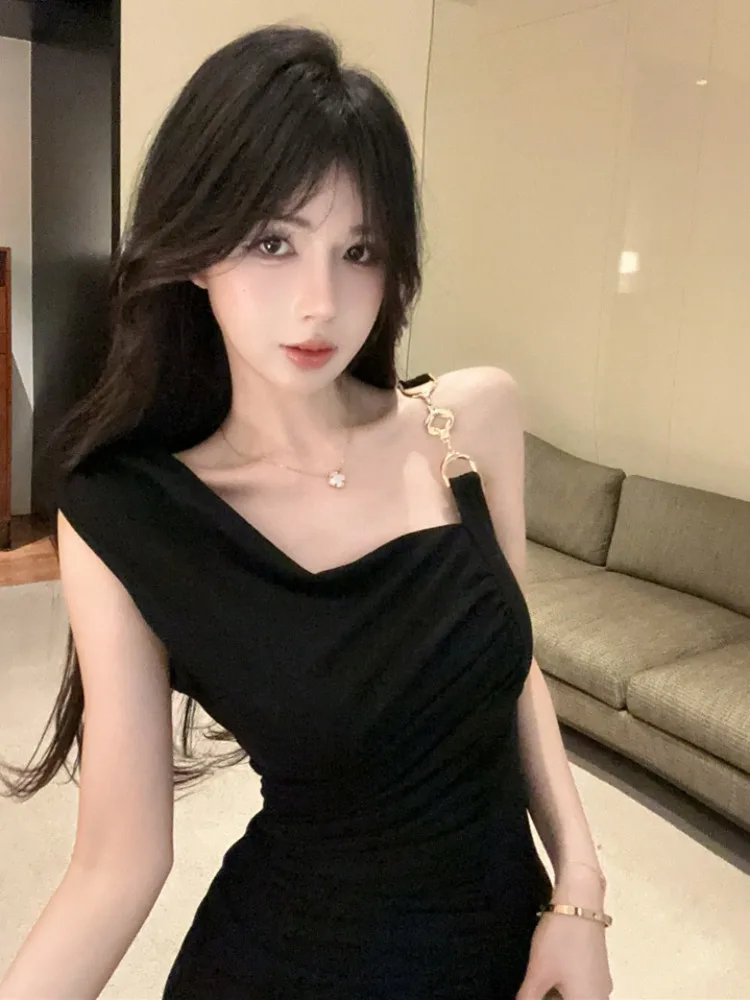 

Elegant Metal Buckle Strap Dress Women's Sexy Tight Fit Asymmetrical Shoulder Summer Short Skirt Pleated Bodycon Korean Style