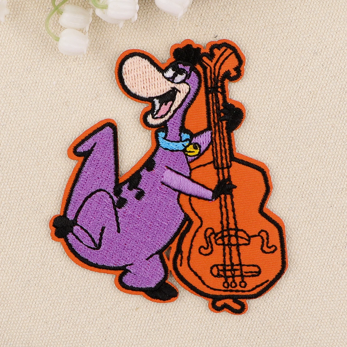 Cartoon Joyful Guitar Embroidery Patch Iron On Patches on Clothing Backpack Cute Patches for Jackets DIY Sew Patch Stickers