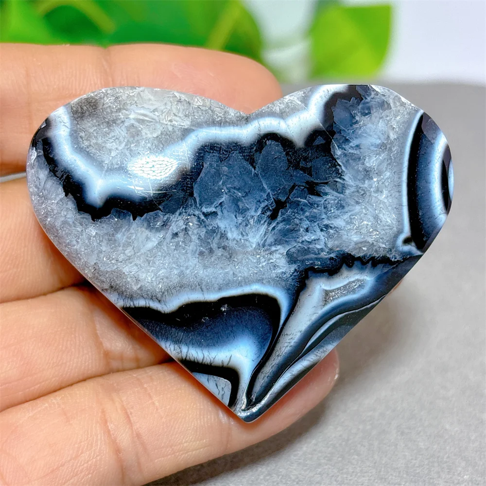 

Black Agate Heart Crystal Minerals Quartz Stone Natural Home Decoration Reiki Craft Energy Love Healing Meditation Spiritual