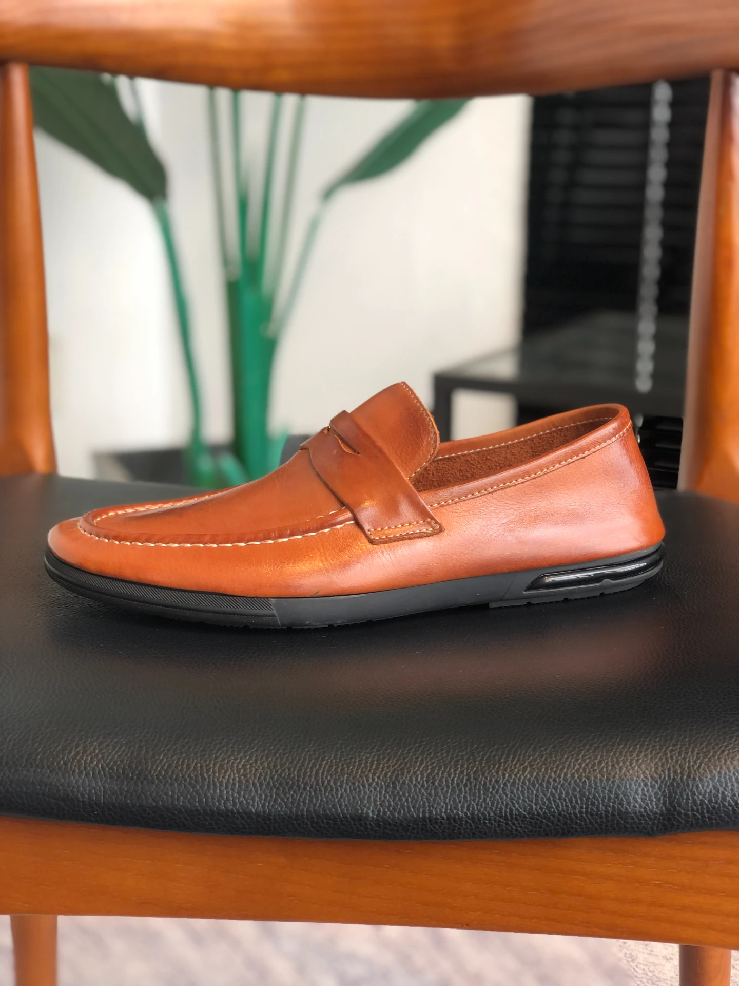 mocassini-slip-on-in-pelle-traspirante-estiva-da-uomo-comodi-e-casual-punta-tonda-tacco-piatto-suola-in-gomma