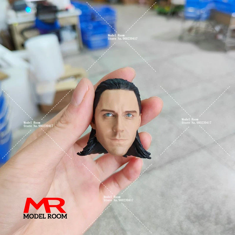 1/6 Scale Tom Hiddleston Smiling Head Sculpt PVC Male Head Carving Fit 12-inch Soldier Action Figure Body Dolls