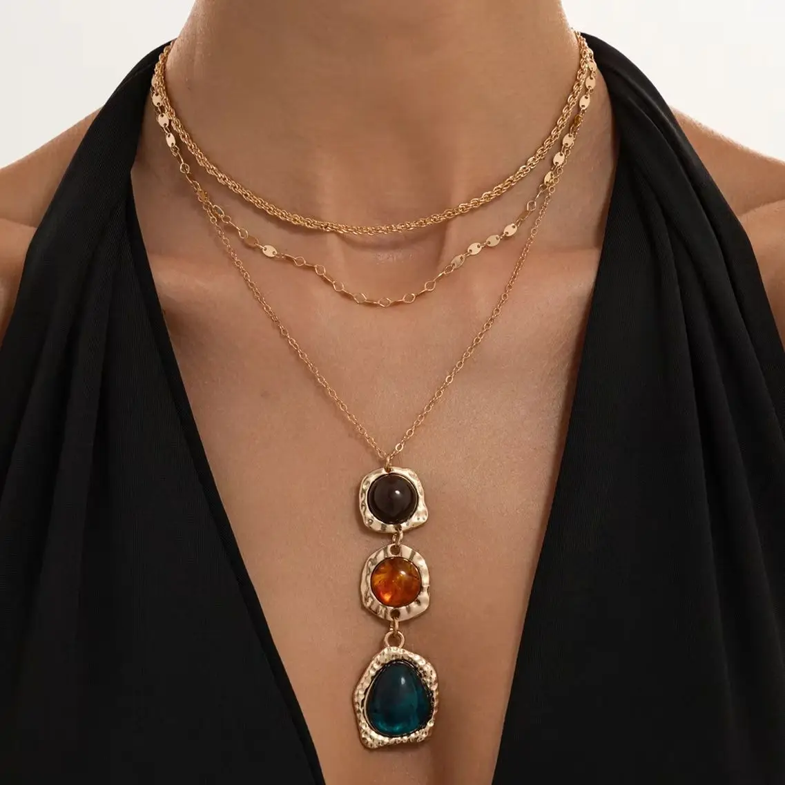 Salircon 3Pcs/Set Creative Exquisite Acrylic Resin Pendant Necklace Women Retro Gold Color Stackable Neck Accessories Jewelry