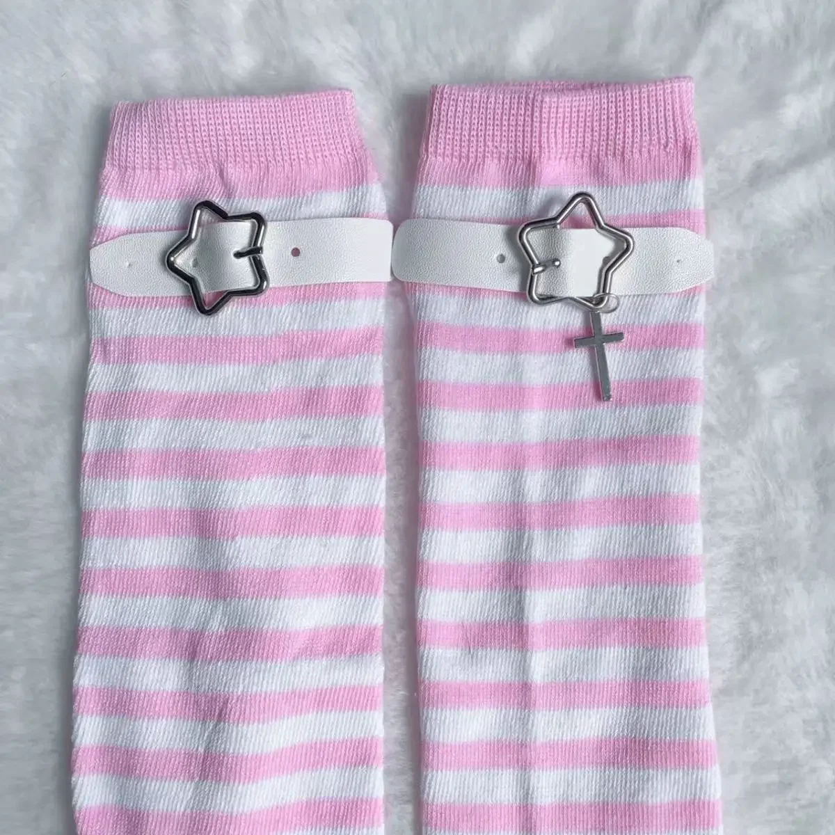 Guantes japoneses tejidos Lolita Y2k para niñas, moda gótica, cubierta de manga a rayas, calentadores de medio dedo, muñequeras para mantener el calor