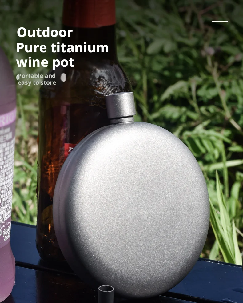 Botella de Vino Mini de Titanio Puro de 180 ml para Exteriores, Botella de Whisky con Embudo, para Camping, Senderismo, Frasco de Sake Ultraligero de Bolsillo