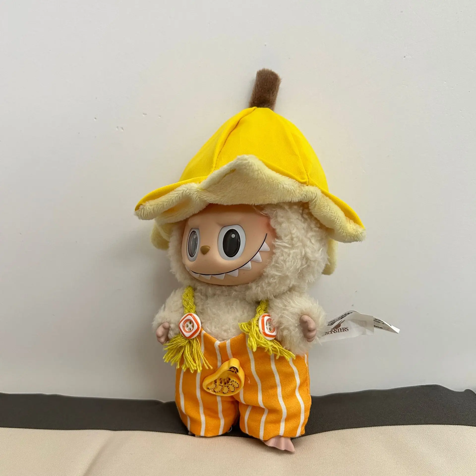 Set di tute a righe con cappello a banana carino per bambole Labubu da 15/17 cm di prima/2a/3a generazione - Abito adorabile per servizi fotografici quotidiani