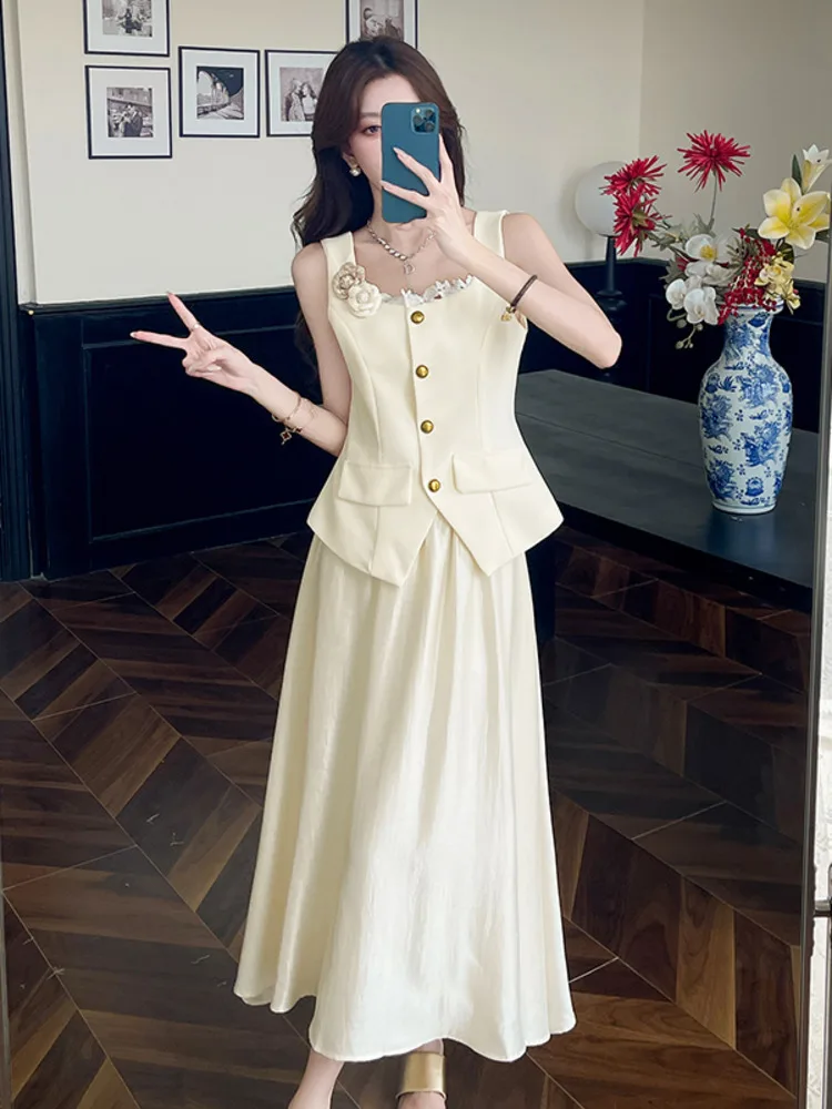 Fashion 3D Flowers Vest Top + Long Skirt Two Piece Set Conjuntos Cortos High Quality Small Fragrant 2 Piece Sets Woman Outfit