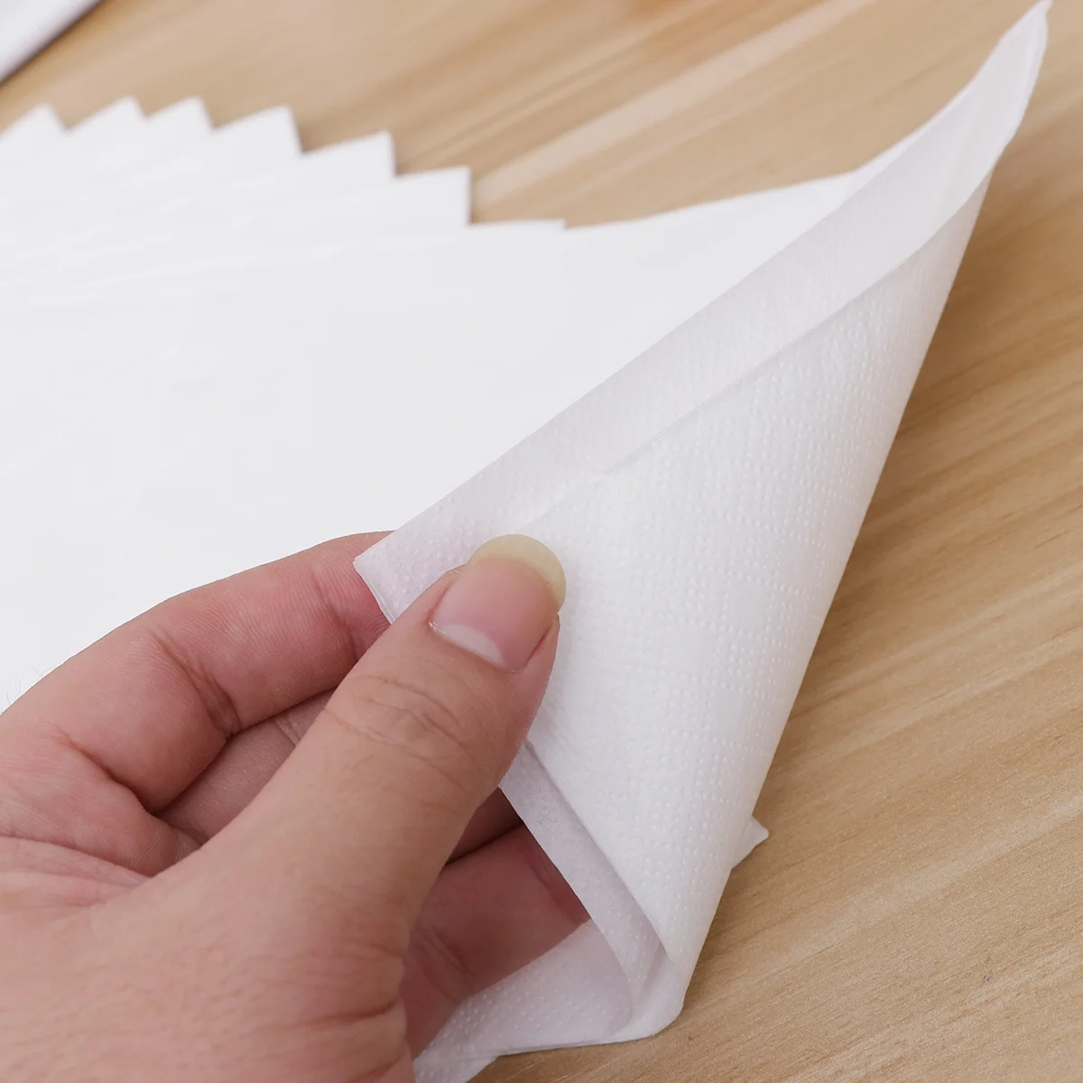 

16Pcs Eco-Friendly Birthday Party Napkins 2-Ply Paper Tissue with Beautiful Pattern for Wedding Celebrations White