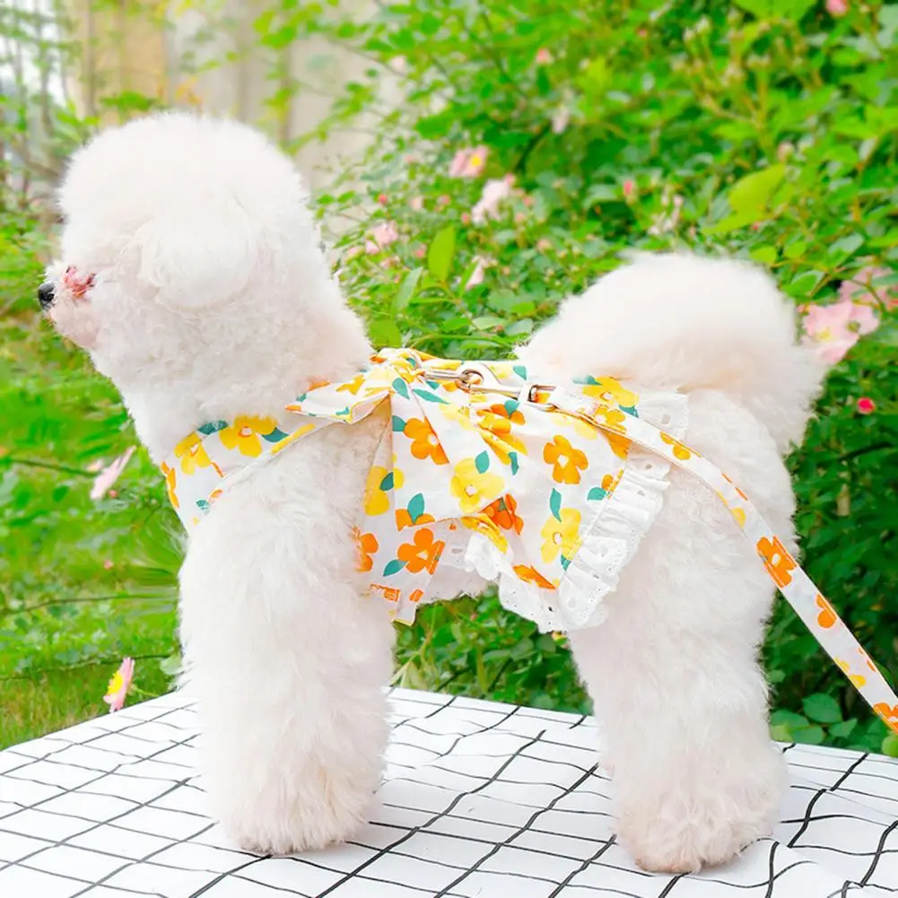 

1 Set Cute Summer Dog Princess Dress,with Leash Bowknot Floral Print,Anti-escape Kitten For Dogs Skirts Cat Dresses