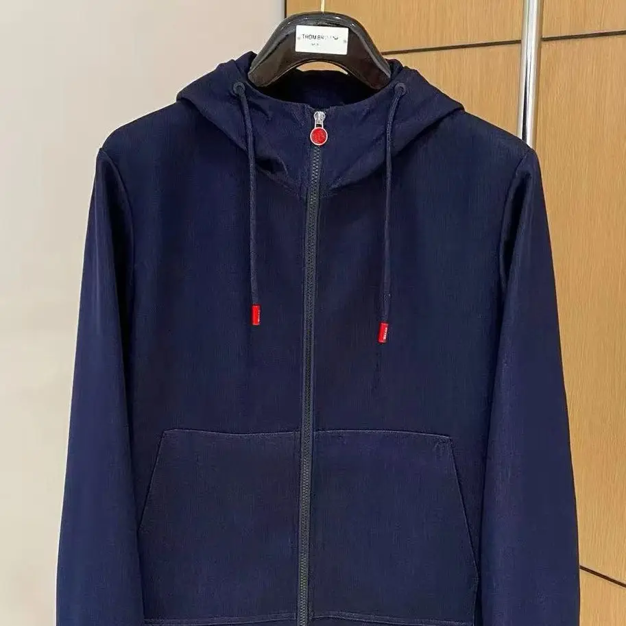 

Kiton итальянская мужская одежда, осенне-зимняя новая мода, повседневная деловая простая однотонная куртка с капюшоном в стиле старых денег