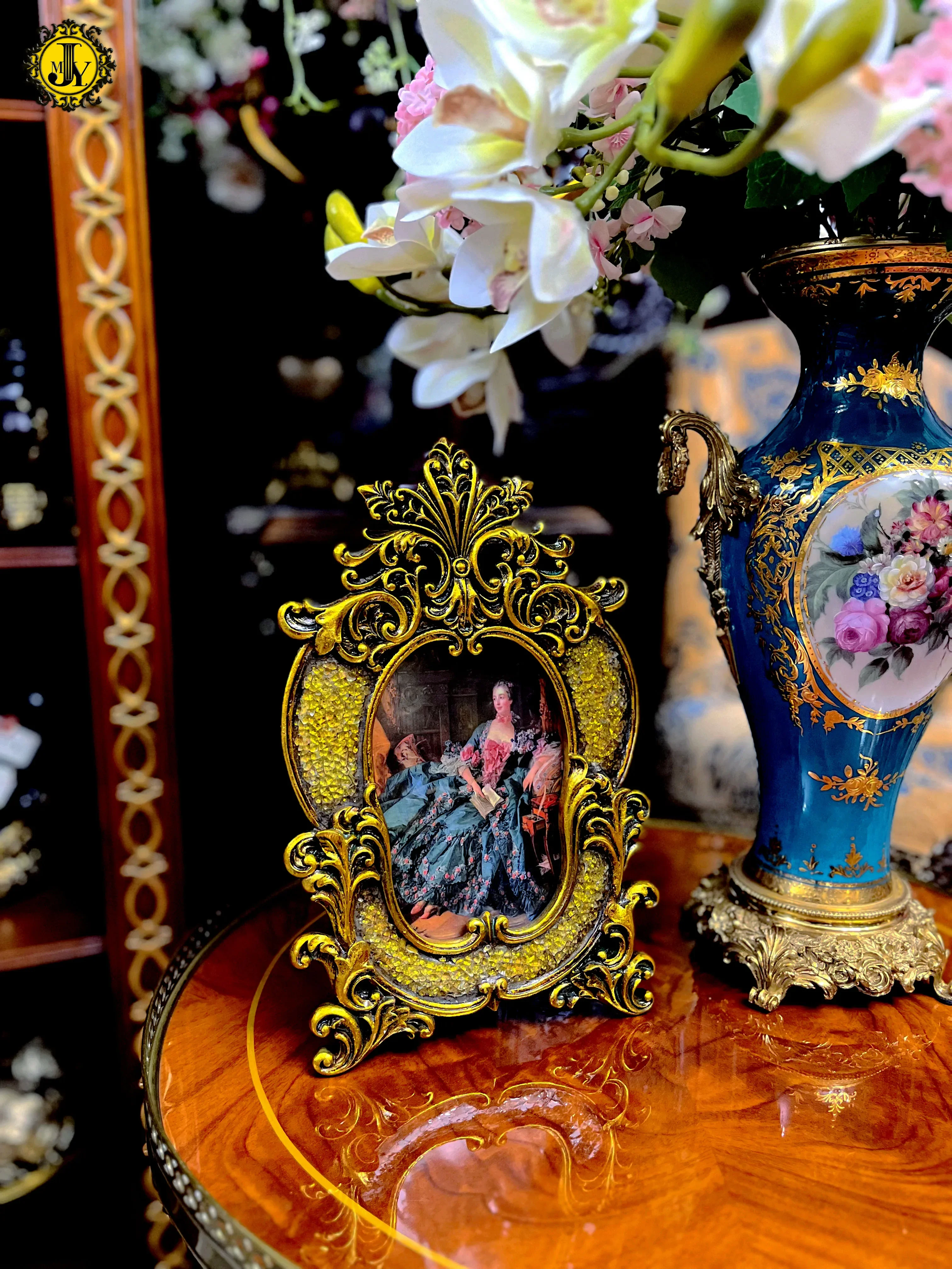 Extremely handmade, high-end French villa entrance table exquisite luxury ornament American European medieval retro decoration