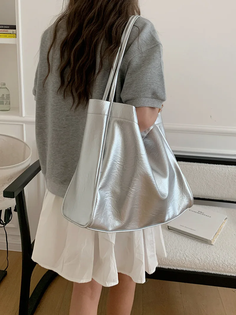 

Retro large capacity bag for women 2025 new Korean style trendy versatile tote bag, fashionable lazy style shoulder bag