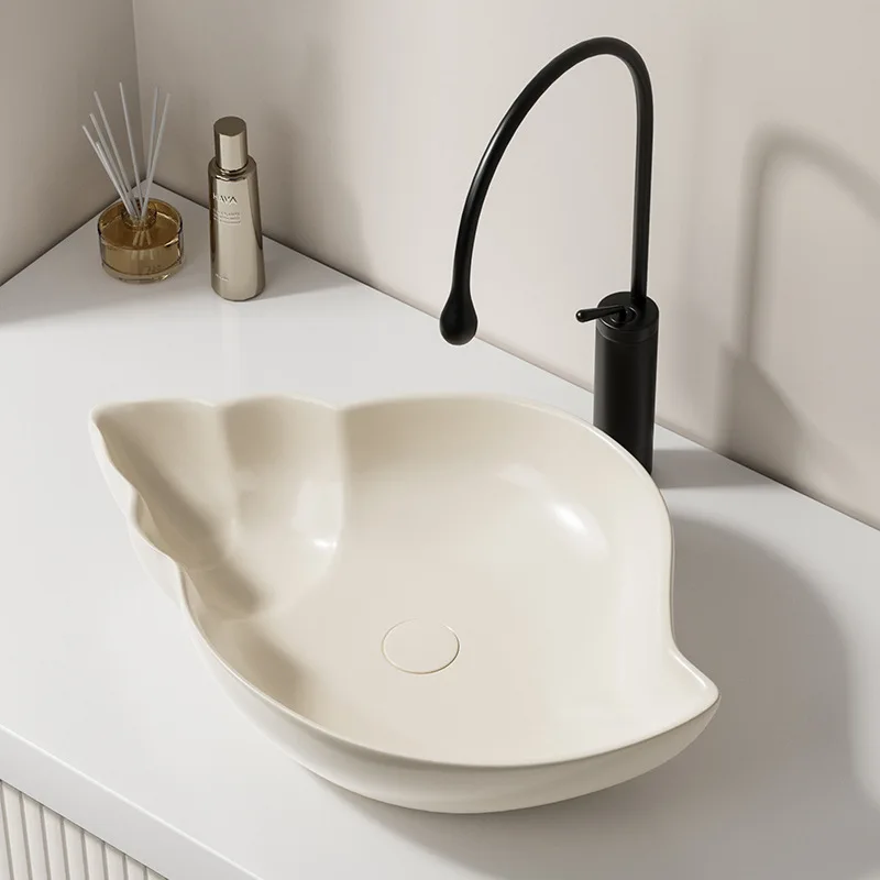 Creative Conch Platform Basin Ceramic Washbasin Single Sink Balcony Cream Wind Art Washbasin