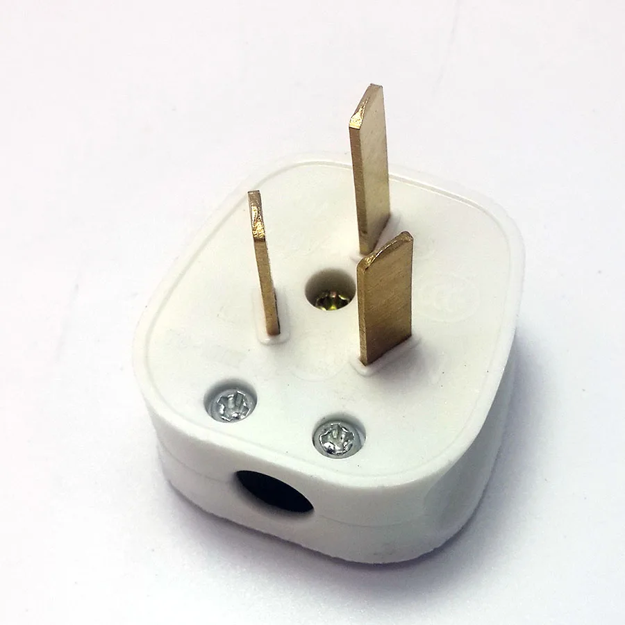 3/4 feet power plug socket plug copper feet for L, N and ground 250V10A  L1 L2 L3 3 phase plug 380V