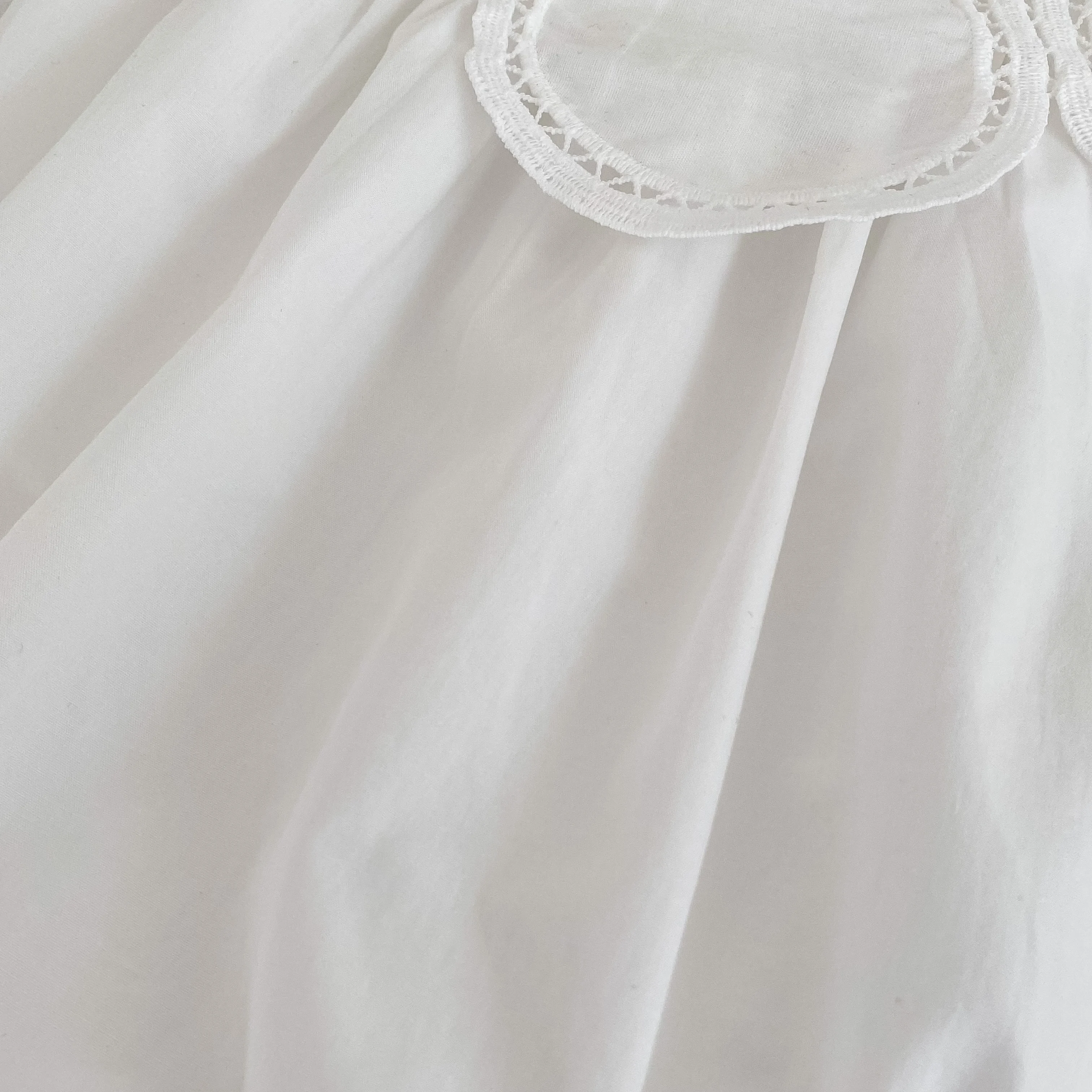 0-24M Baumwolle Sommer Baby Mädchen Kleidung Neugeborenes Baby Mädchen Strampler Ärmelloser Blütenblatt-Kragen Overall – Detail 12