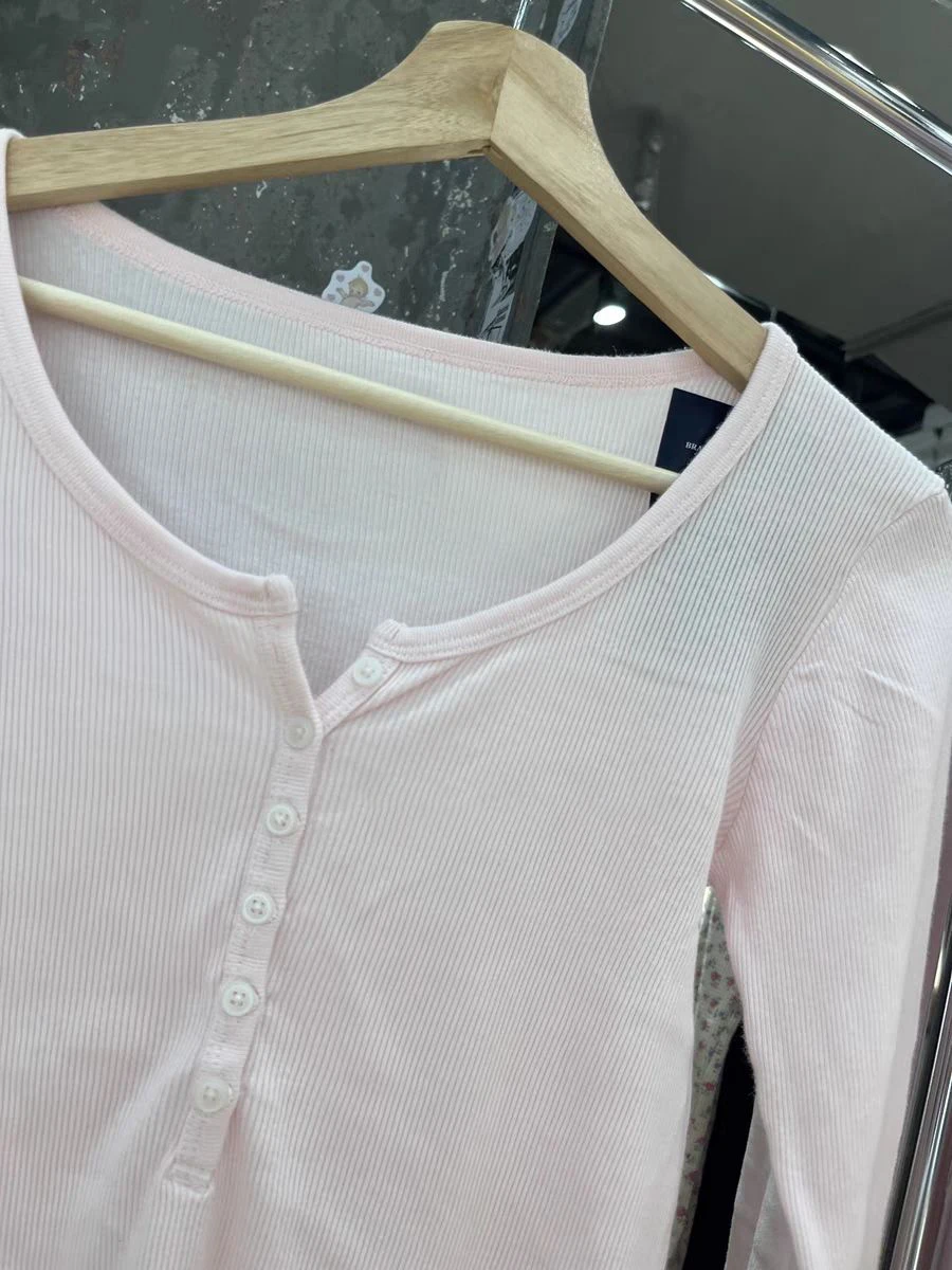T-shirt manches longues côtelé rose femmes Six boutons encolure dégagée hauts minces T-shirts automne doux décontracté Simple coton T-shirts Y2k