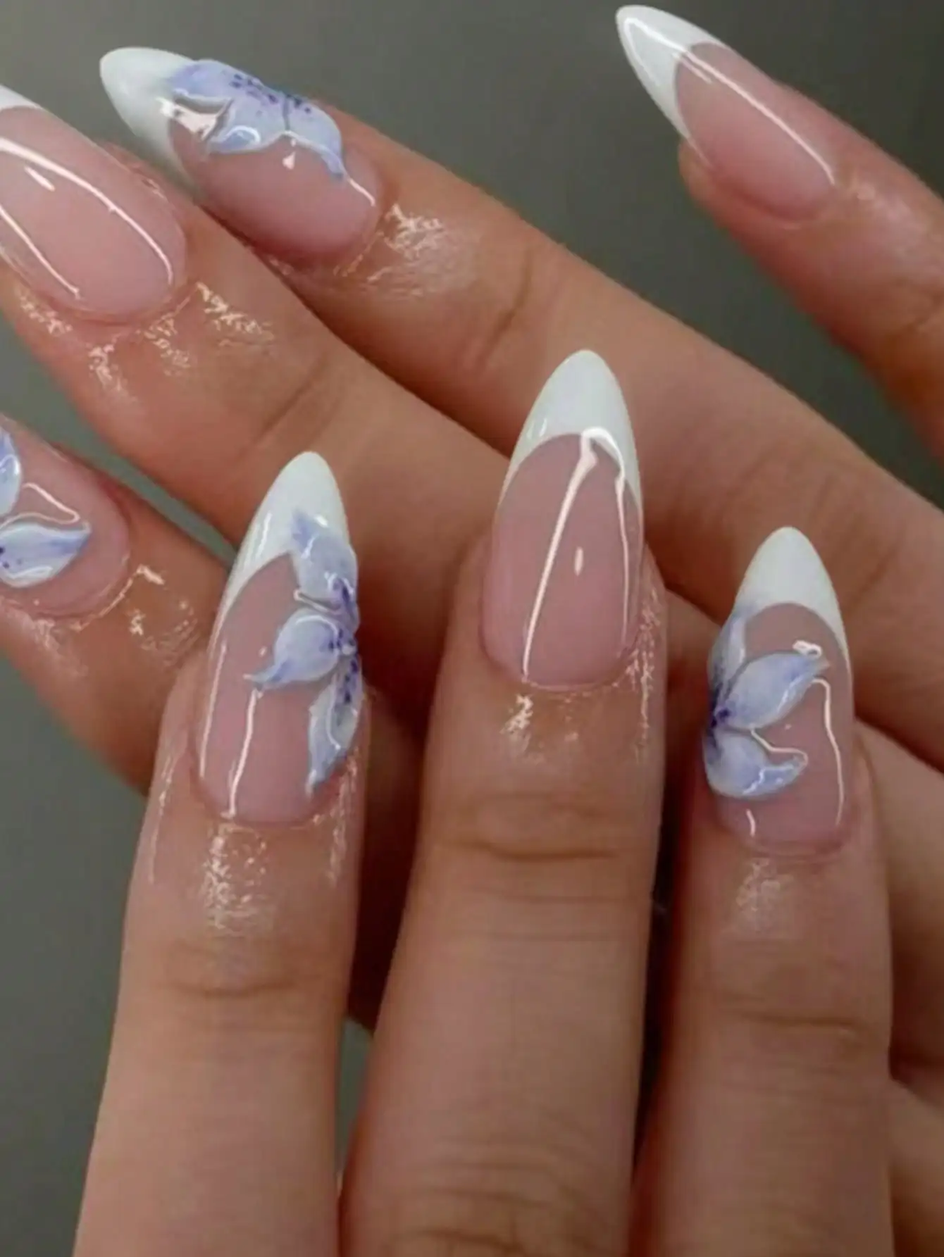 

24Pcs Almond Press On Nails 3D Blue Floral Pearl French Fake Nails with Jelly Gel Nail File for Summer Daily Party