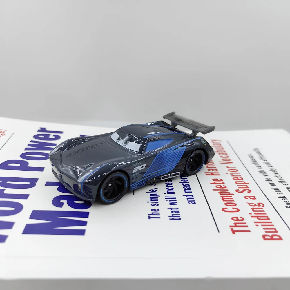 NEUE Disney Pixar Cars3,1:55 Lightning Mcqueen Chick Hicks Jackson Storm Mack Diecast Fahrzeuge Legierung Auto Modell Geburtstag Weihnachten Geschenk