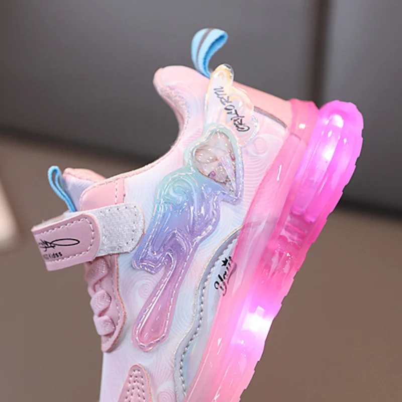 2024 Girls Hot Selling Four Season Cartoon Mesh Sneaker Children Casual LED Luminous Sport Shoes Winter Light Up Shoes 21 to 30.