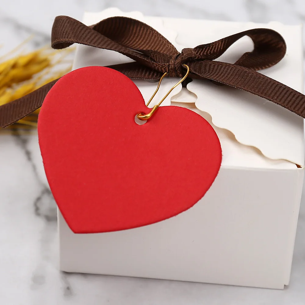 100pcs Heart Shaped Paper Tags Christmas Gift Packaging Hang Tag Kraft Paper Cards Labels Garment Shoes Bags Packing Accessories