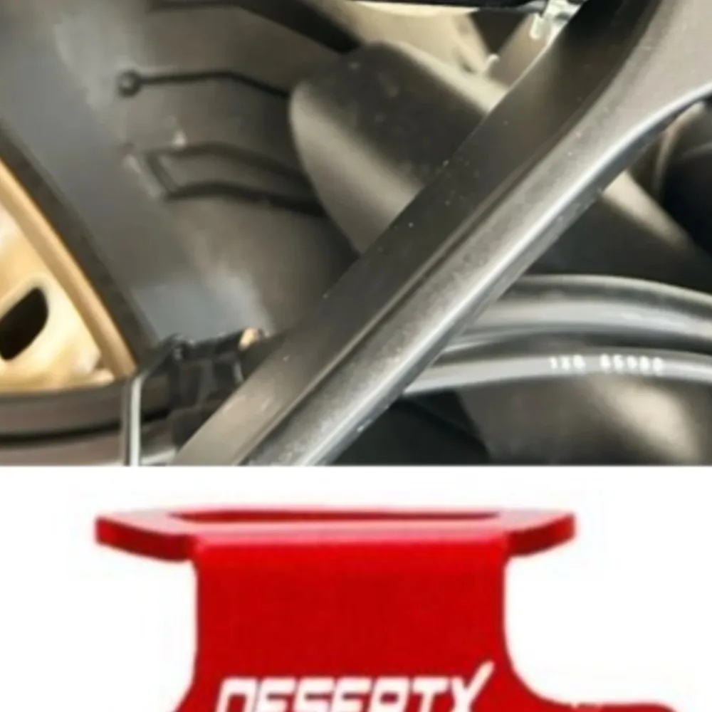 

For Ducati DesertX 2021-2023 Monster 696 821 2016-2024 Motorcycle Rear Brake Fluid Tank Reservoir Guard CoverProtector Desert X
