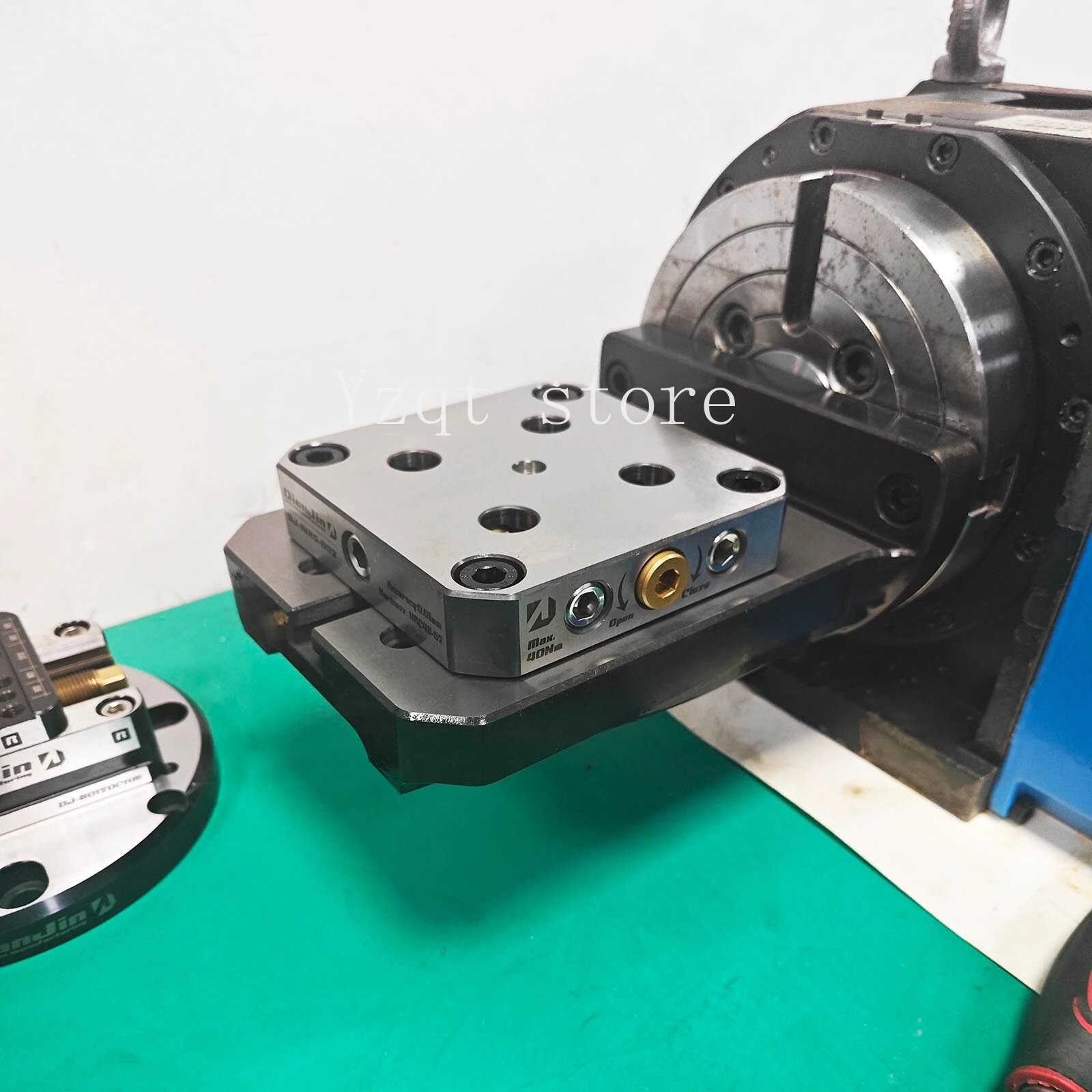 Four-axis integrated casting unilateral bridge plate L block 170-200 can be matched with five-axis zero-point self-centering