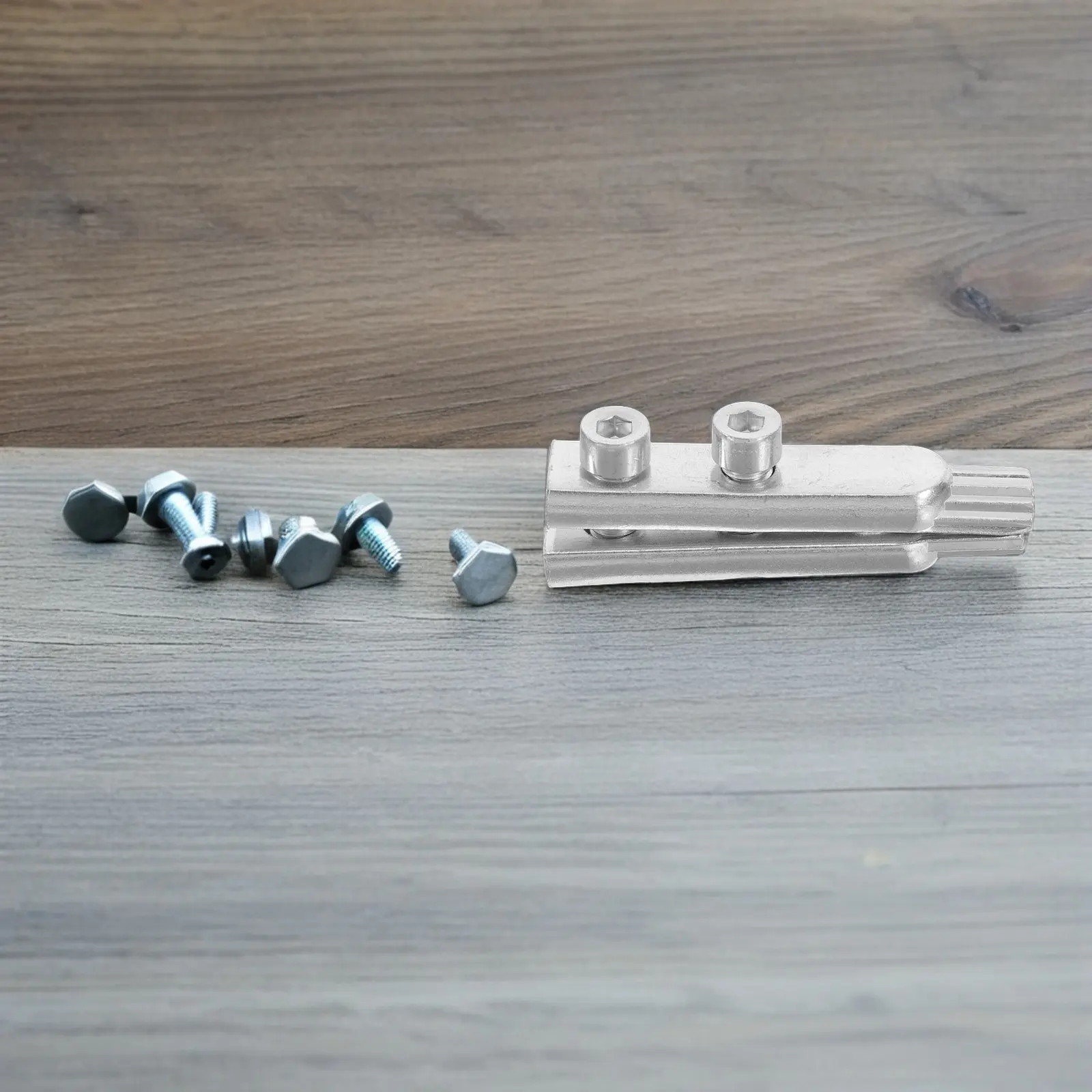 

Набор для удаления обломков резьбы клапанов и смесителей, сверхмощный инструмент для ремонта сантехнической резьбы, набор для восстановления резьбы, сантехнический инструмент