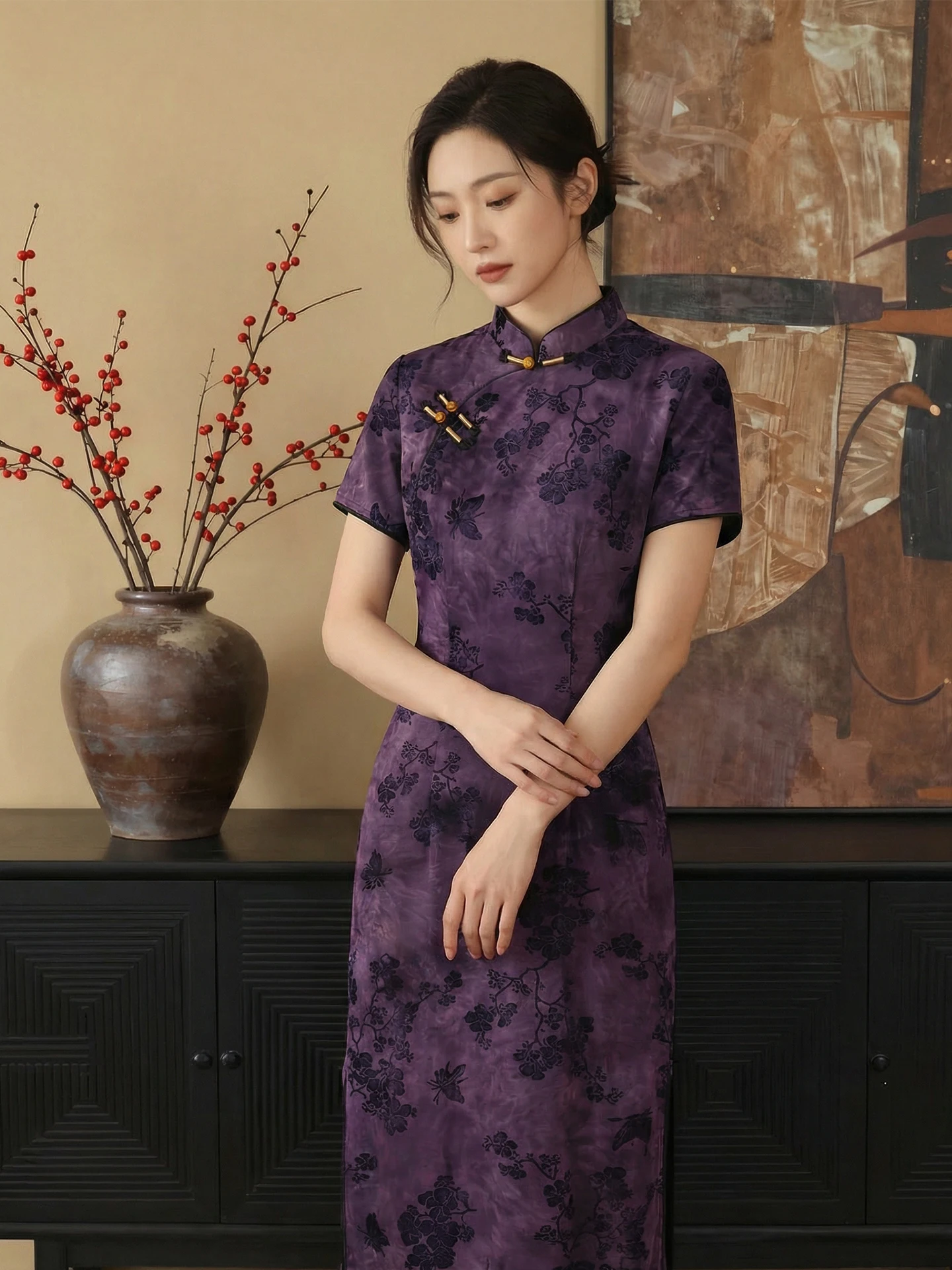 

Elegant Vintage Women's Short-Sleeve Qipao Dress Slim-Fit Floral Print Daily Wear New Chinese Style Low Slit Silk Dress