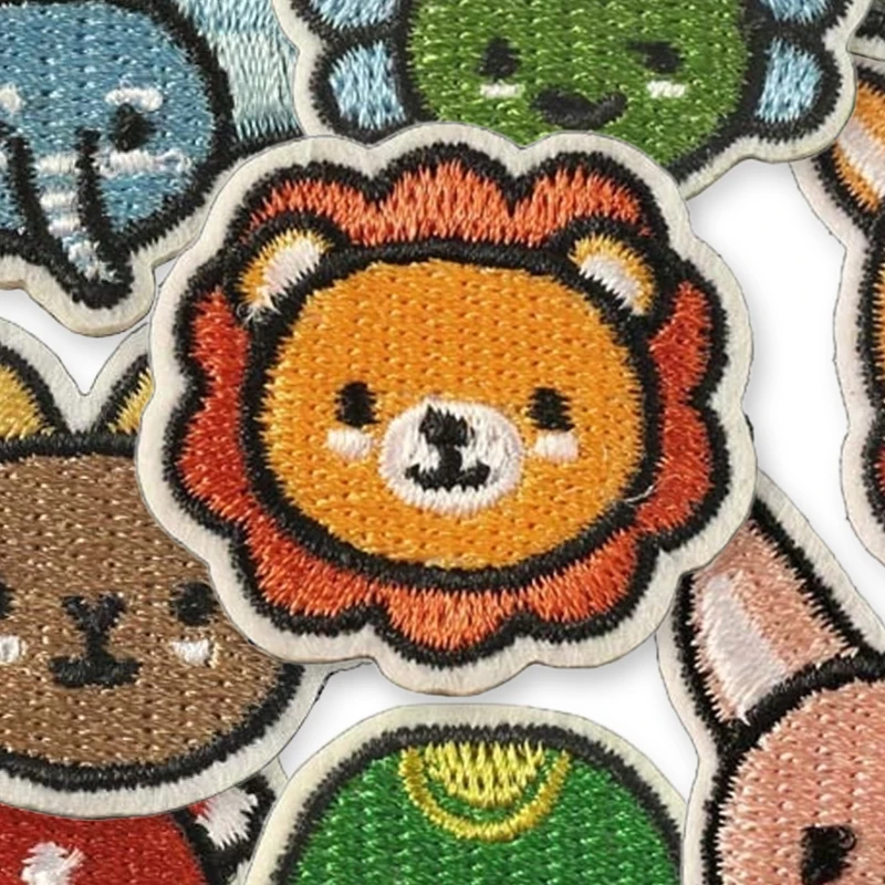 12 Stück Tier-Aufnäher zum Aufnähen auf Kleidung, niedliche, aufbügelbare Anime-Patches, selbstklebende Jacken-Aufnäher für Kinder, kleine thermische DIY-Aufkleber – Detail 4