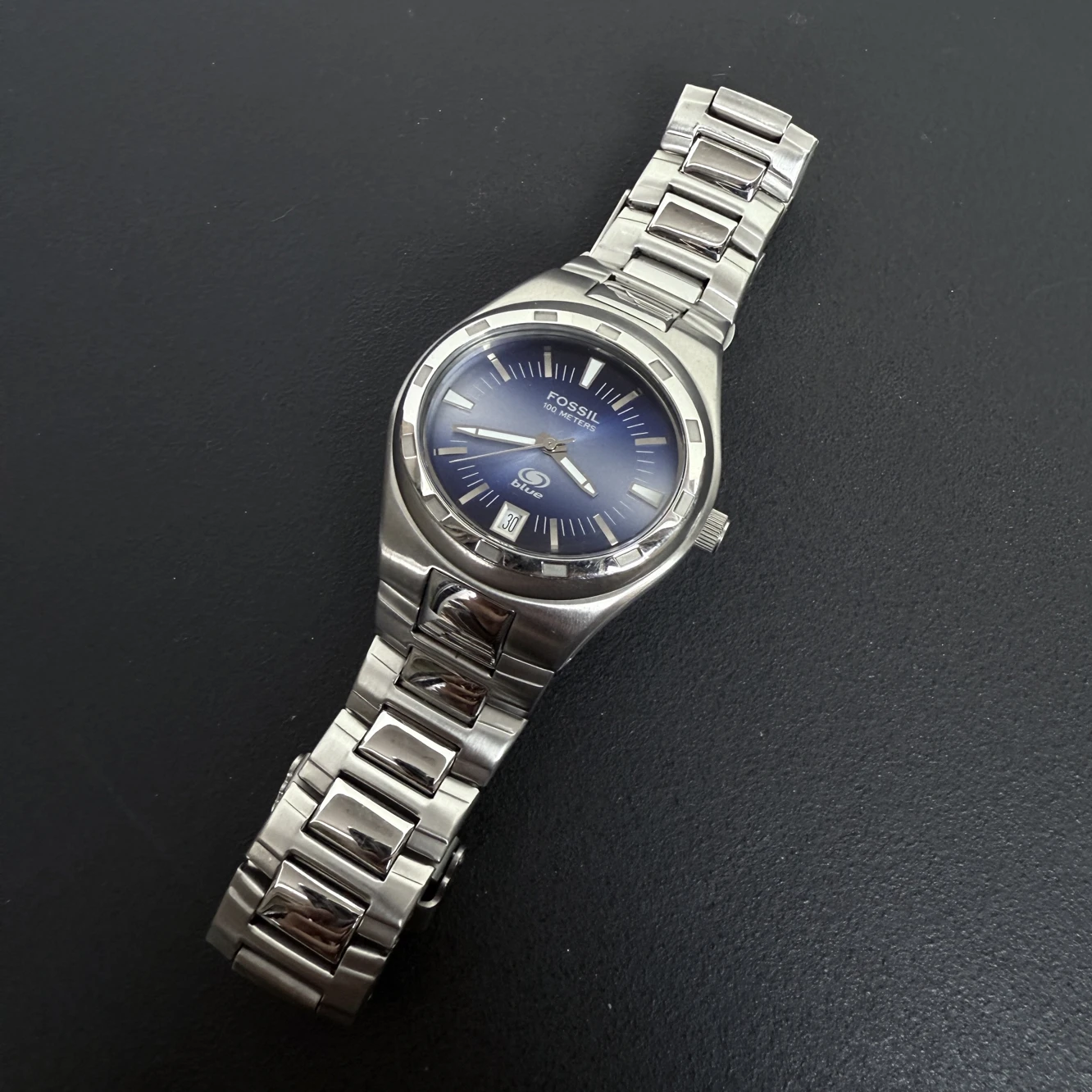 Relógio medieval europeu e americano azul moda retrô metal oval relógio de quartzo relógios para homens