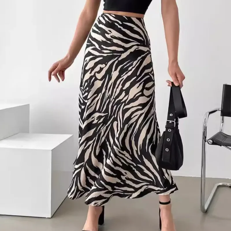 

European and American Fashion New High-waist Skirt Zebra Print Long Skirt for Women 2024 Autumn and Winter Commuting