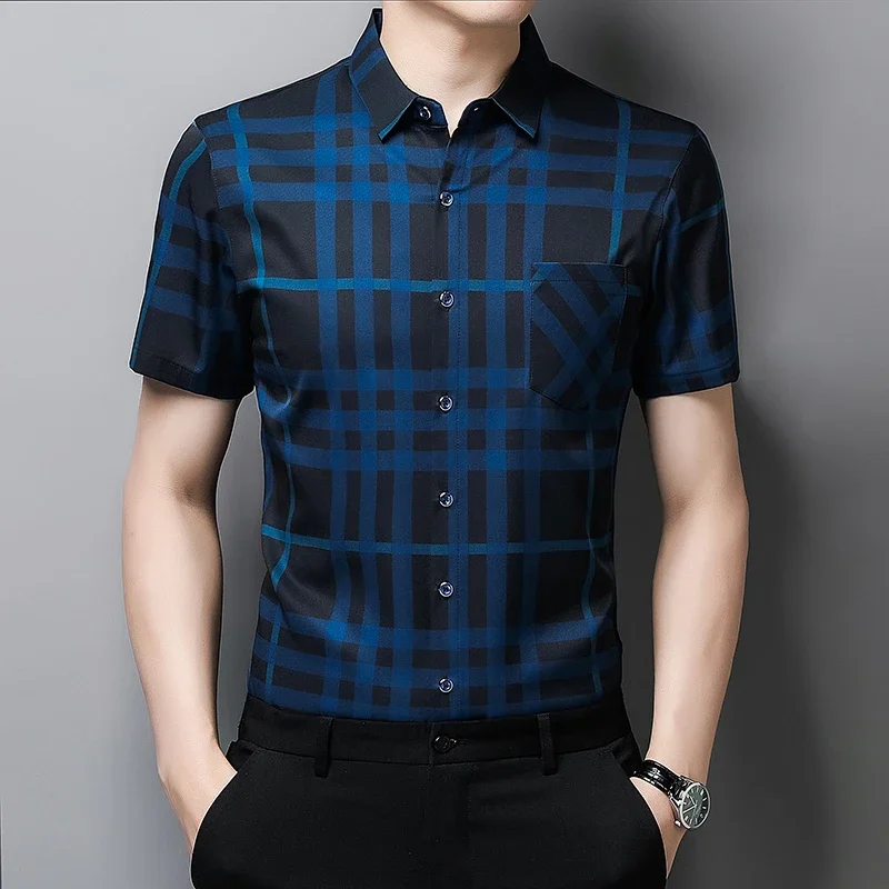 New Men\'s Business Casual Short Sleeved Shirt No Iron and Wrinkle Resistant Top