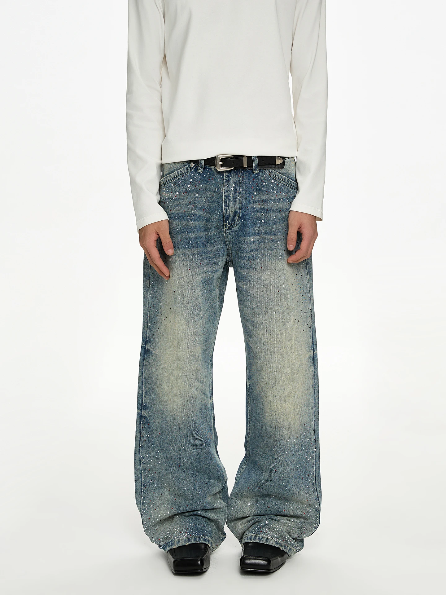 

Retro American Vibe Distressed Denim Flared Straight Cut Jeans with Rhinestones Cool And Handsome Long Pants for Men