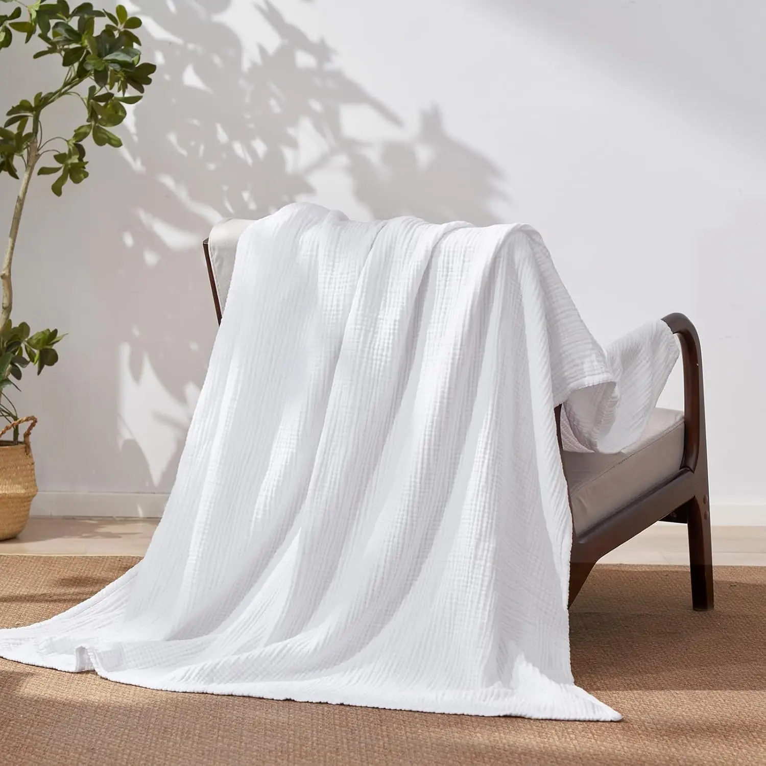 Thumbnail 3 - #38 Blanket Throws Comparison Guide