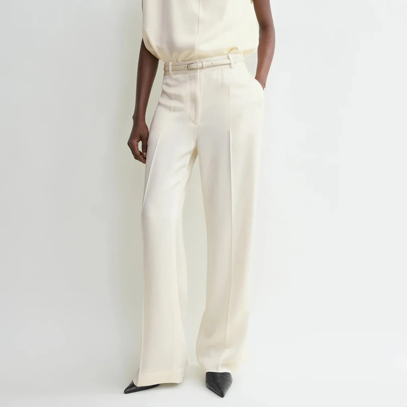 

Женские брюки в скандинавском минималистичном стиле: атласные, прямые, с разрезами, с высокой талией, элегантные, для офиса, модные