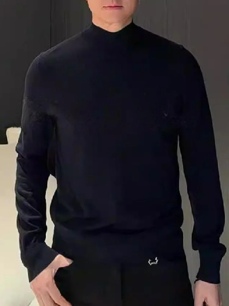 

Новый мужской комфортный трикотажный свитер 2026 года с высоким воротником, однотонный, приятный к телу, приталенный, класса люкс, базовая модель