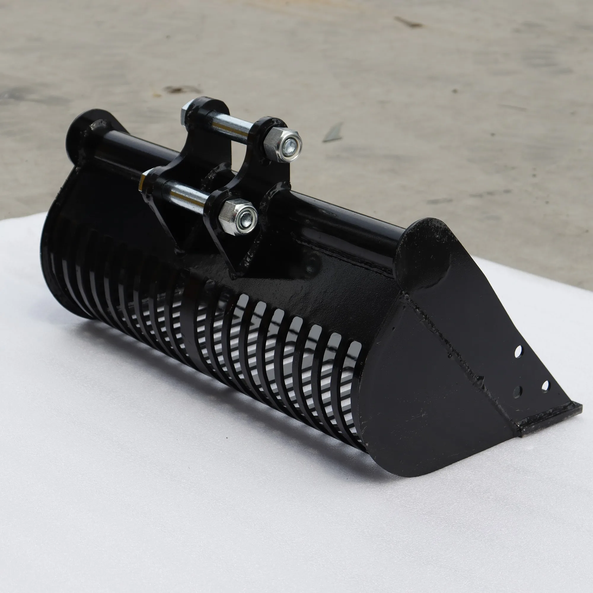 دلو حفارة بطول 1 طن، وأسنان دلو مائل، ونقل مجاني لدلو هيكل فولاذي جديد