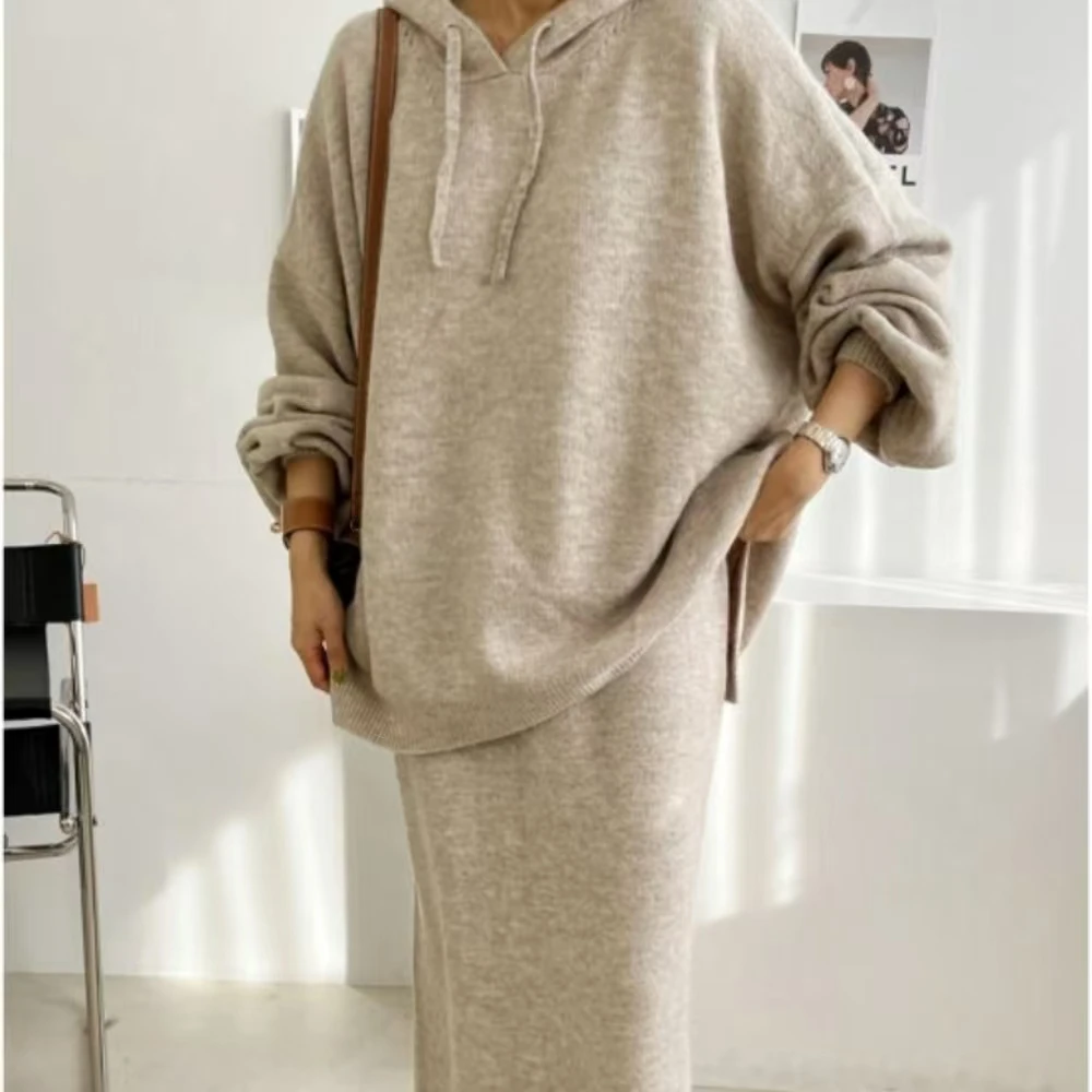 

3Colors Chic Autumn Winter Vintage Long Sleeve Hoodie Knitted Sweater + Slit Skirt 2 Pcs Women Clothing Set (yp1472